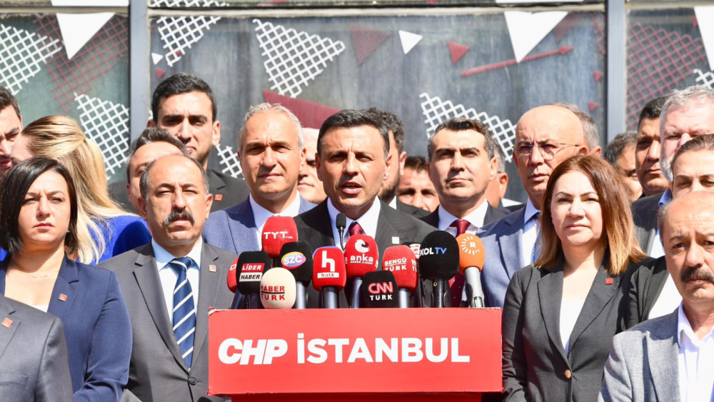 CHP İstanbul kongresinde mahkeme krizi YSK kararıyla aşıldı