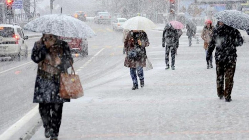 AKOM saat verdi: İstanbul için kuvvetli kar yağışı uyarısı